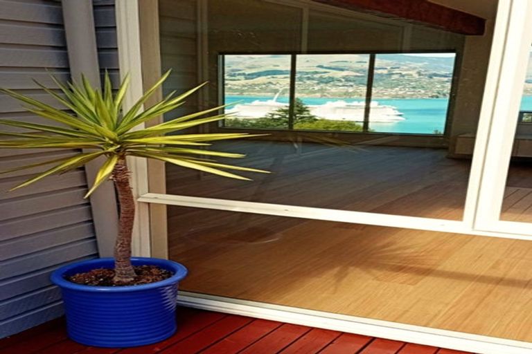 Photo of property in 10 Selwyn Parade, Lyttelton, 8082