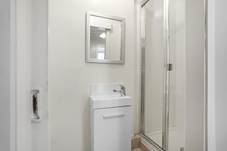 Photo of property in 23 Dellwood Avenue, Henderson, Auckland, 0612