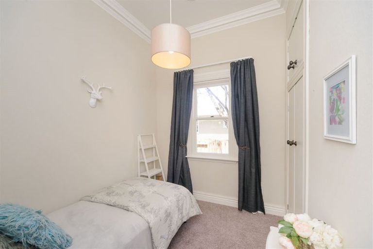 Photo of property in 17 Perrin Place, Kelvin Grove, Palmerston North, 4414