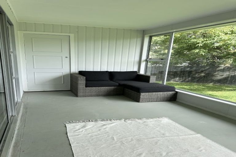 Photo of property in 121 Awaroa Road, Helensville, 0800