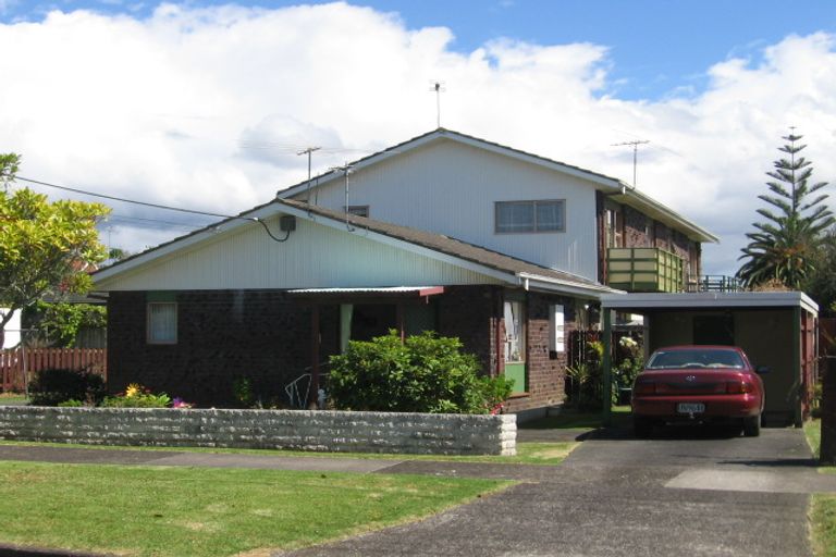 Photo of property in 3/8 Koromiko Street, New Lynn, Auckland, 0600