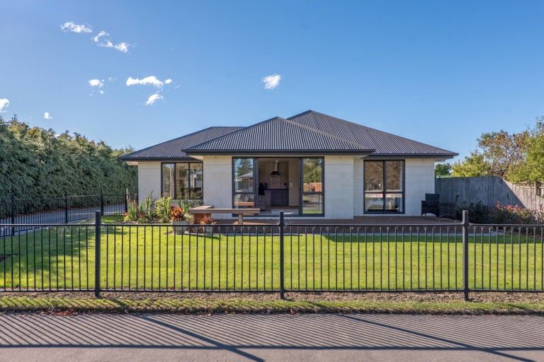 Photo of property in 1 Lochhead Crescent, Methven, 7730