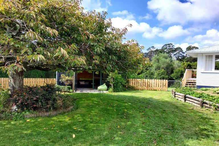 Photo of property in 165 No 2 Road, Te Puke, 3182