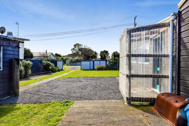 Photo of property in 25 Hira Street, Ohawe, Hawera, 4671