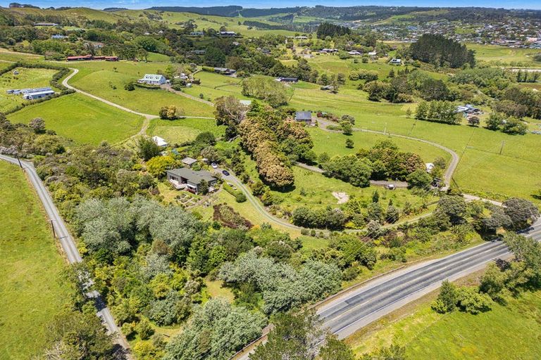 Photo of property in 56a Kaipara Coast Highway, Helensville, Kaukapakapa, 0871