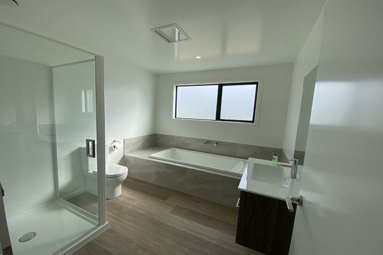 Photo of property in 21 Cheviot Street, Jacks Point, 9371