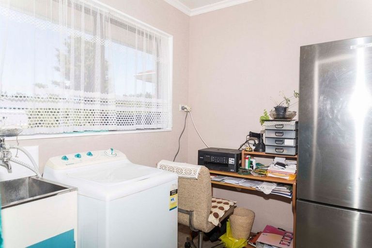 Photo of property in 47 Laws Road, Dannevirke, 4972