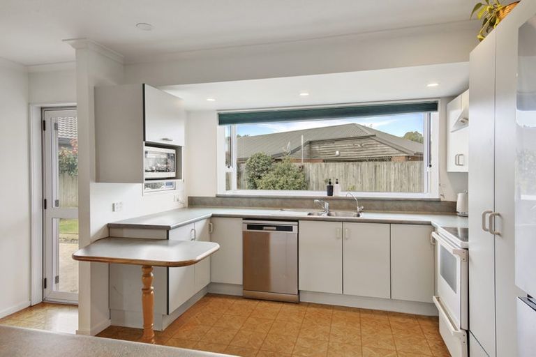 Photo of property in 7 Pentland Drive, Belfast, Christchurch, 8051