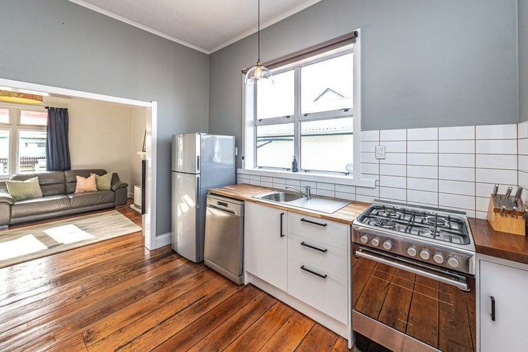 Photo of property in 24 Stark Street, Durie Hill, Whanganui, 4500