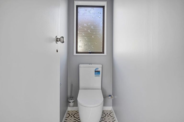 Photo of property in 1/102 Miranda Street, Stratford, 4332