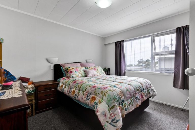 Photo of property in 15b Parsons Street, Vogeltown, New Plymouth, 4310