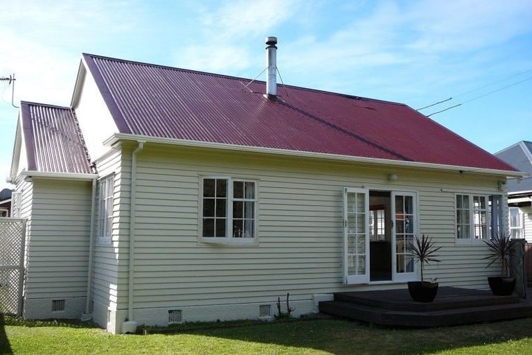 Photo of property in 63 Trafalgar Street, Waterloo, Lower Hutt, 5011