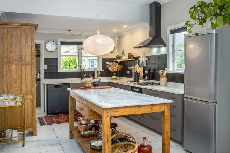 Photo of property in 188 Main Street, Greytown, 5712