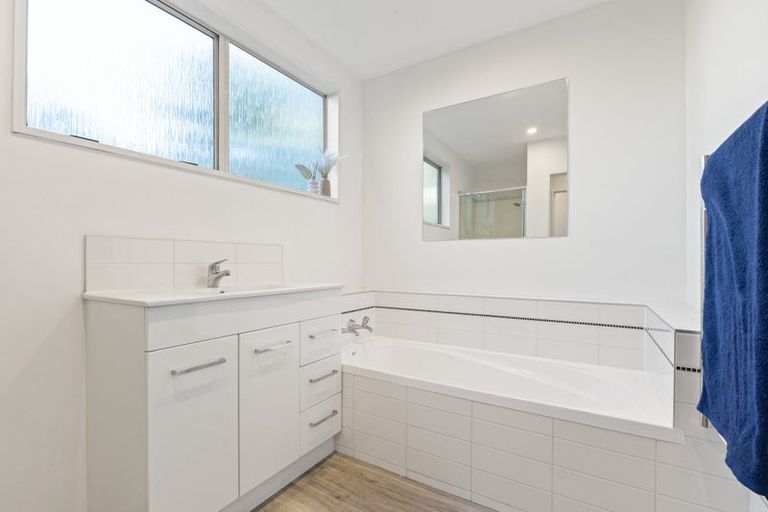 Photo of property in 9 Tangmere Place, Burwood, Christchurch, 8061