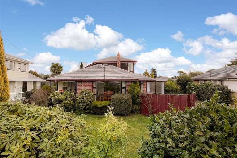 Photo of property in 15 Sevenoaks Drive, Bryndwr, Christchurch, 8053