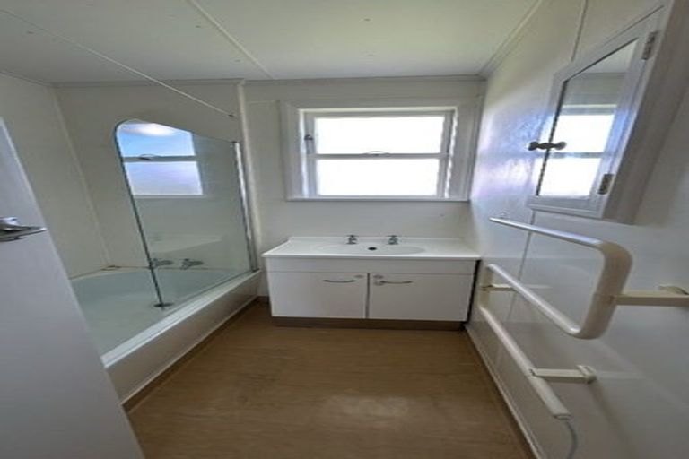 Photo of property in 6 Marsden Street, Hauraki, Auckland, 0622