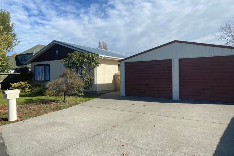 Photo of property in 27 Wiremu Street, Redwood, Christchurch, 8051