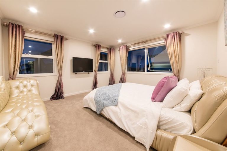 Photo of property in 20 Spyglass Street, Red Beach, 0932