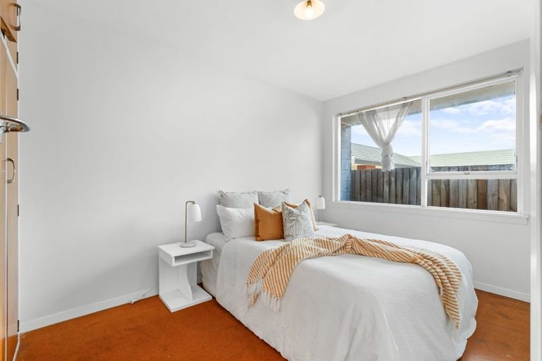 Photo of property in 3/102 Picton Avenue, Riccarton, Christchurch, 8011