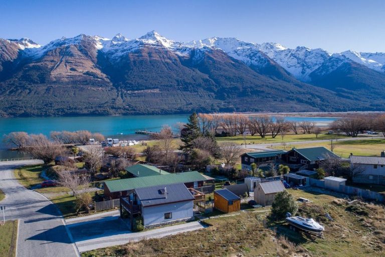 Photo of property in 13 Forbes Place, Glenorchy, 9372