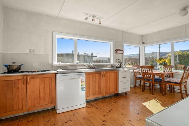 Photo of property in 301 Roxburgh Road East, Roxburgh East, Roxburgh, 9571