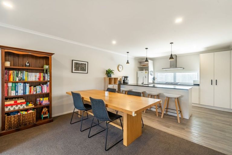 Photo of property in 48 Pateke Drive, Kenepuru, Porirua, 5022