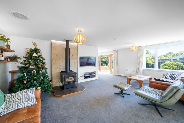 Photo of property in 252 Centaurus Road, Saint Martins, Christchurch, 8022