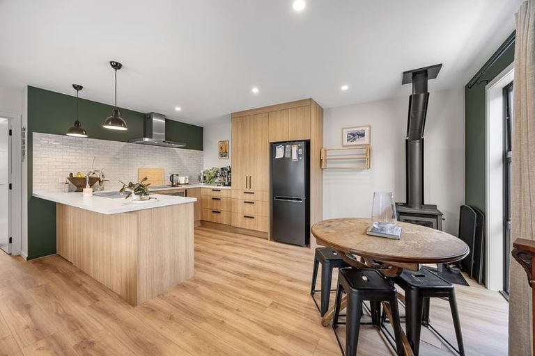 Photo of property in 5 Riley Street, Lake Hawea, 9382