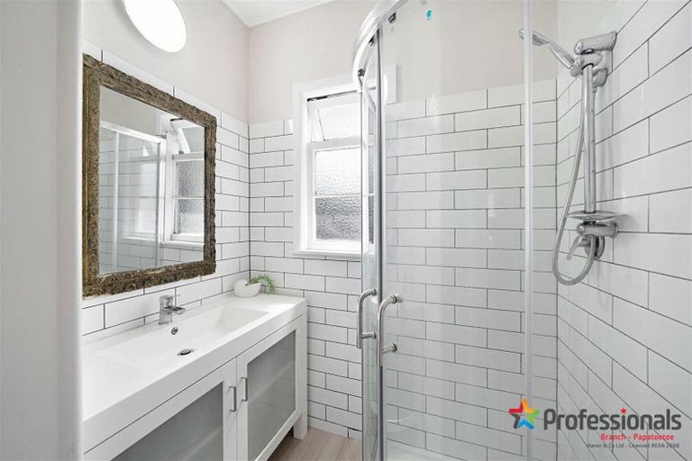 Photo of property in 1/5 Hill Road, Papatoetoe, Auckland, 2025