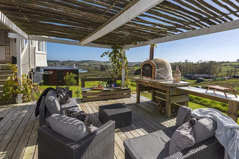 Photo of property in 228 Petley Road, Paparoa, 0571