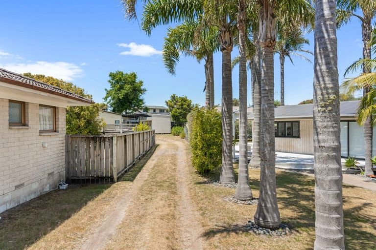 Photo of property in 19 Mccormick Place, Pauanui, Hikuai, 3579