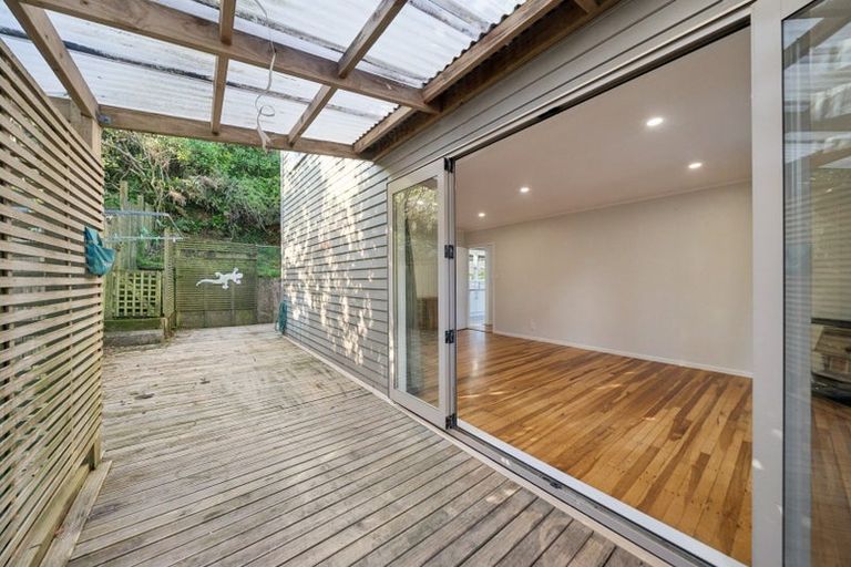 Photo of property in 1 Hallewell Crescent, Johnsonville, Wellington, 6037