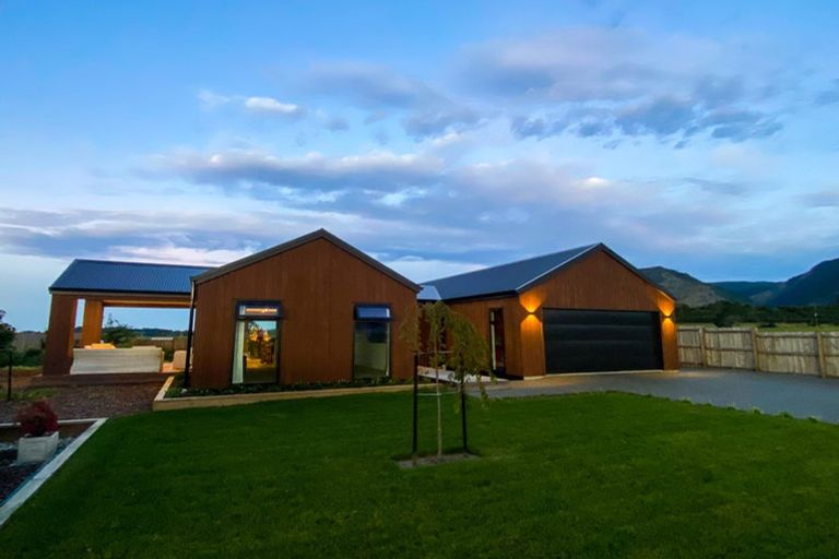 Photo of property in 9 Windle Road, Motupipi, 7110