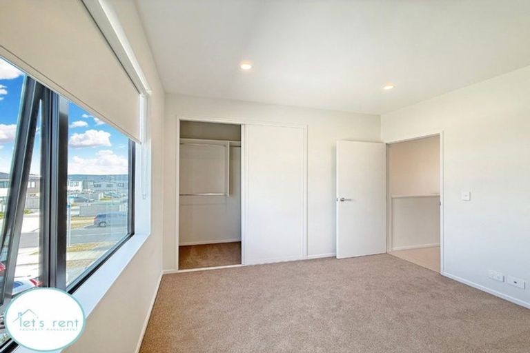 Photo of property in 12 Tara Lane, Manurewa, 2102