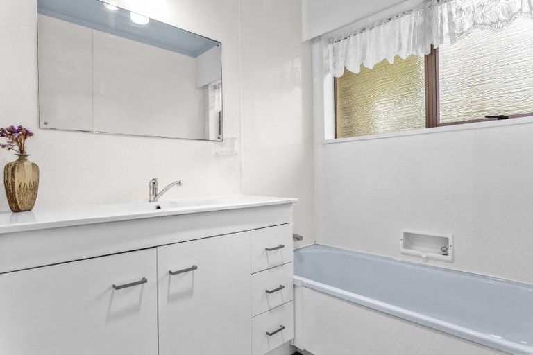 Photo of property in 13 Mokorua Grove, Whakatane, 3120