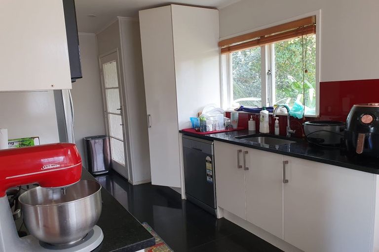 Photo of property in 22a Hilling Street, Titirangi, Auckland, 0604