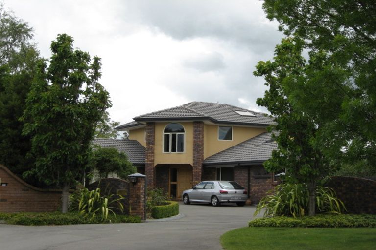 Photo of property in 4 Fairview Briars, Rangiora, 7400