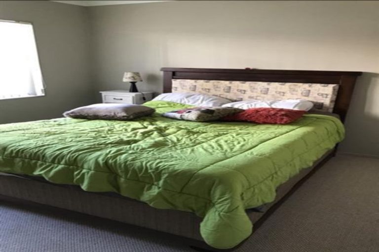 Photo of property in 22 Kestev Drive, Flat Bush, Auckland, 2016