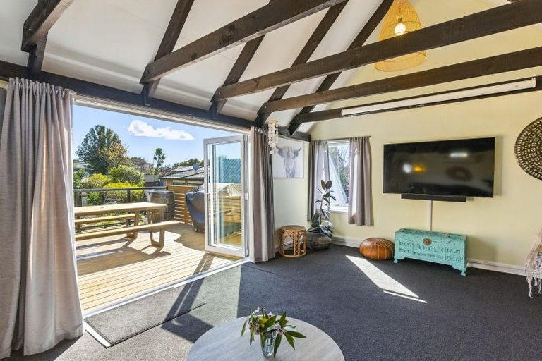 Photo of property in 13 Walton Road, Paraparaumu Beach, Paraparaumu, 5032