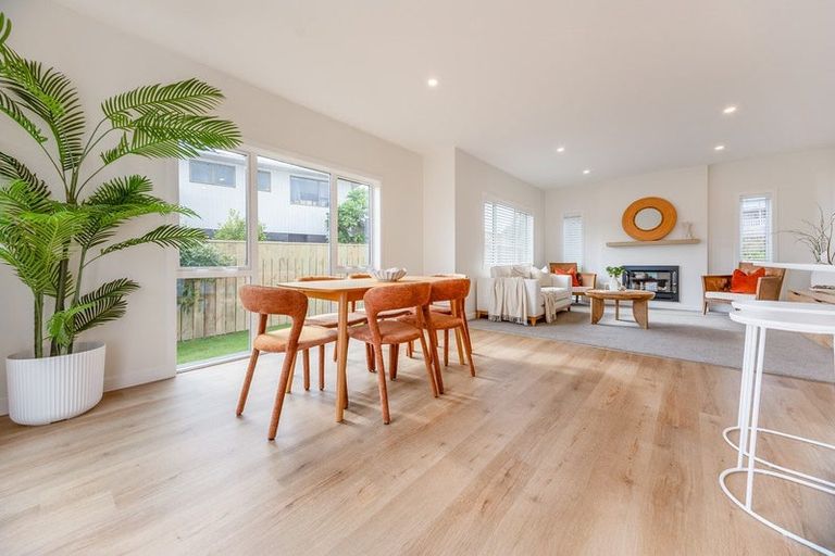 Photo of property in 23 Frimley Terrace, Waikanae Beach, Waikanae, 5036