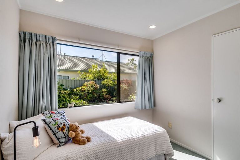 Photo of property in 89 Kensington Drive, Taradale, Napier, 4112