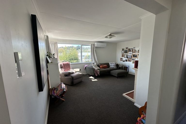 Photo of property in 96 Main Road, Titahi Bay, Porirua, 5022