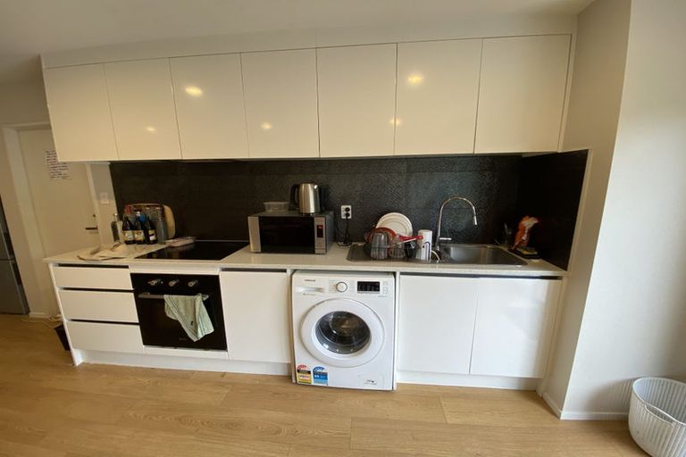 Photo of property in 89a Stanley Road, Glenfield, Auckland, 0629