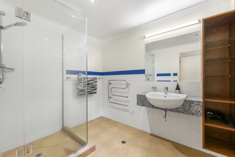 Photo of property in 31 Holly Road, St Albans, Christchurch, 8014