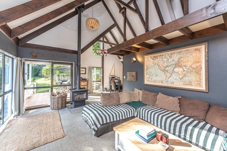 Photo of property in 42 Ikitara Road, Whanganui East, Whanganui, 4500