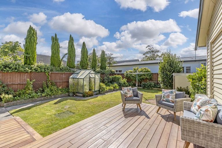 Photo of property in 26 Ngaio Street, Saint Martins, Christchurch, 8022