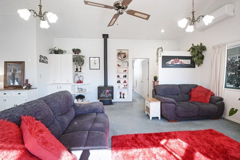 Photo of property in 1 Belgrove Drive, Waipukurau, 4200