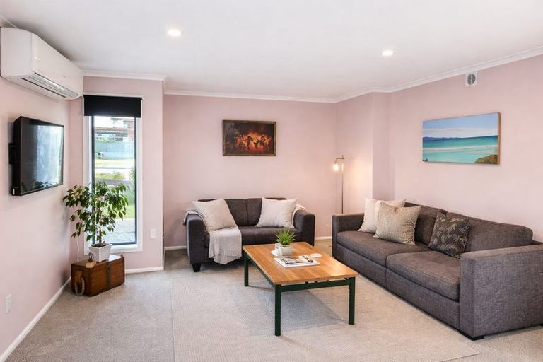 Photo of property in 132 Pacific Road, North New Brighton, Christchurch, 8083