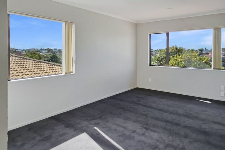 Photo of property in 98d Naylors Drive, Mangere, Auckland, 2022