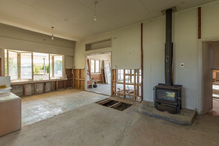 Photo of property in 15 Keppel Street, Porangahau, 4291